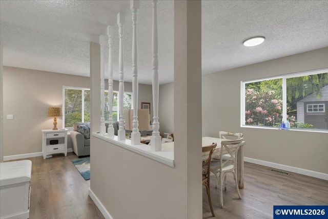 50 Ridge Pl, Depoe Bay, OR 97341