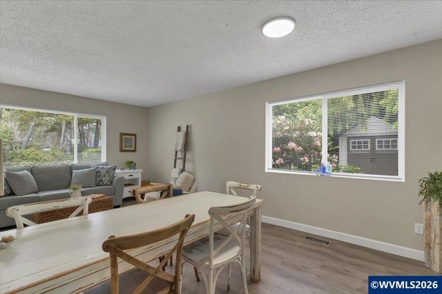 50 Ridge Pl, Depoe Bay, OR 97341