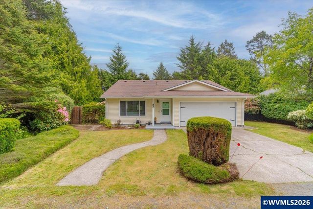 50 Ridge Pl, Depoe Bay, OR 97341
