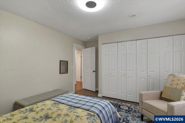 50 Ridge Pl, Depoe Bay, OR 97341