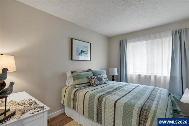 50 Ridge Pl, Depoe Bay, OR 97341
