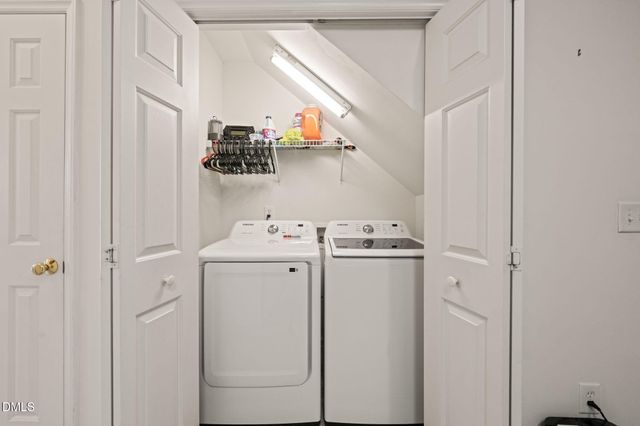 33 Signet Drive, Durham, NC 27704