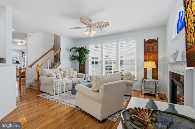 25838 KIRKWOOD SQ, Chantilly, VA 20152