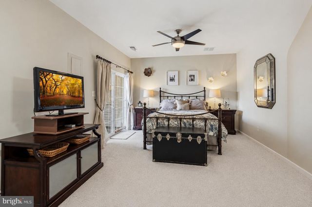 25838 KIRKWOOD SQ, Chantilly, VA 20152