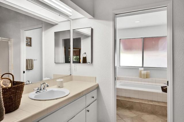 31 E Court Lane, Foster City, CA 94404