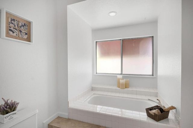 31 E Court Lane, Foster City, CA 94404