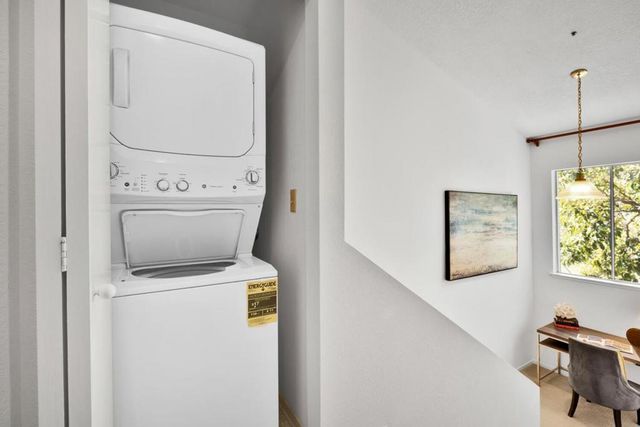 31 E Court Lane, Foster City, CA 94404