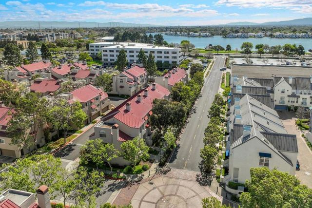 31 E Court Lane, Foster City, CA 94404