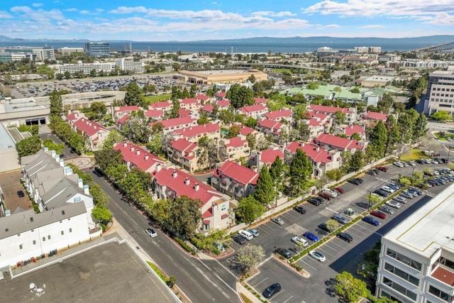 31 E Court Lane, Foster City, CA 94404