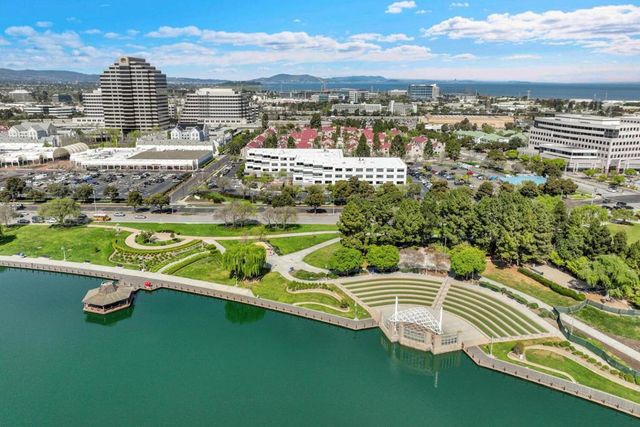 31 E Court Lane, Foster City, CA 94404