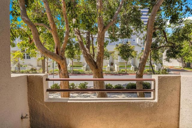 31 E Court Lane, Foster City, CA 94404