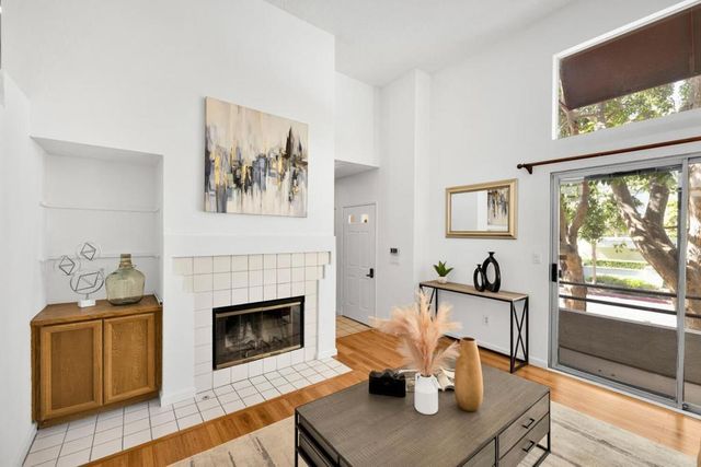 31 E Court Lane, Foster City, CA 94404