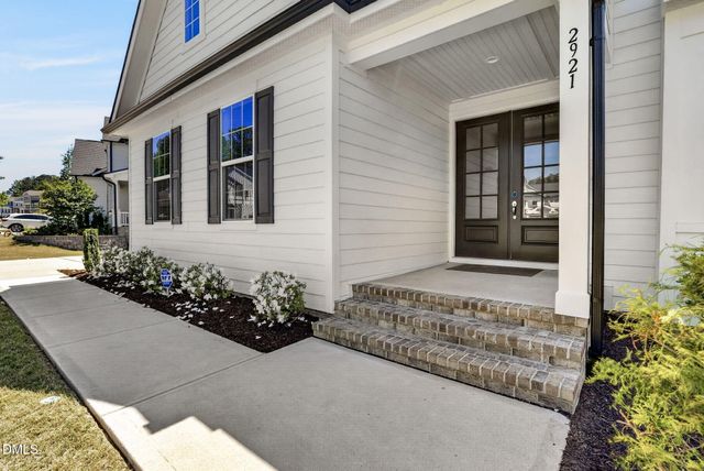 2921 Macintosh Woods Drive, Apex, NC 27502