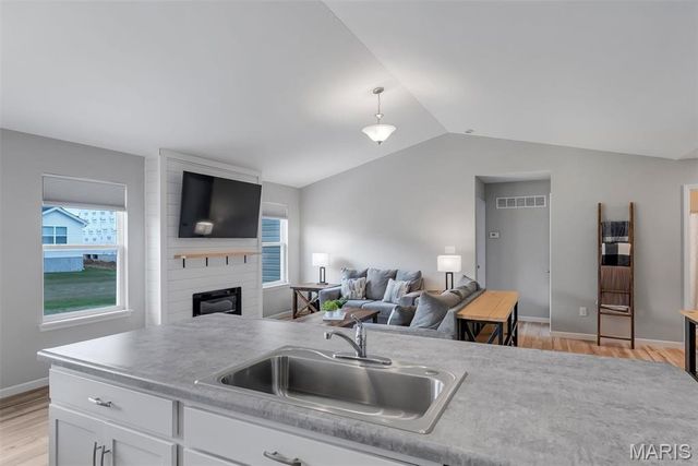 223 Westhaven Circle Drive, Wentzville, MO 63385