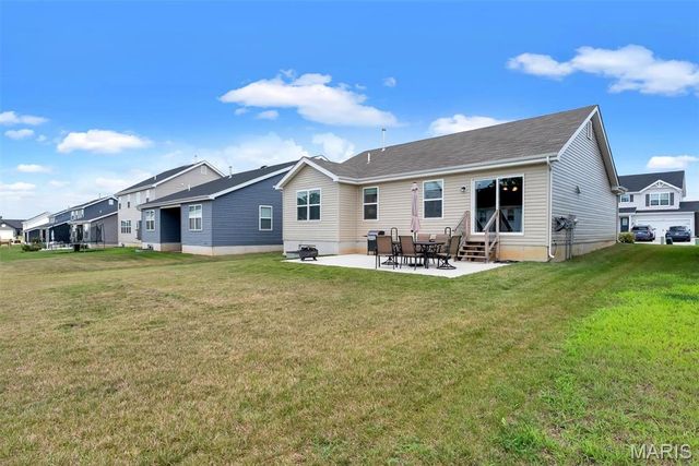223 Westhaven Circle Drive, Wentzville, MO 63385