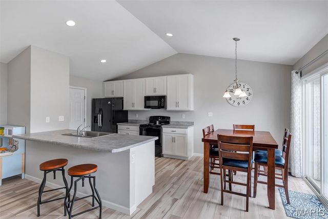 223 Westhaven Circle Drive, Wentzville, MO 63385
