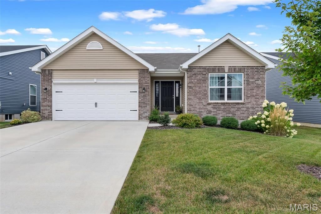 223 Westhaven Circle Drive, Wentzville, MO 63385