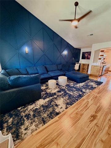 5801 Thunderbird ST A15, Lago Vista, TX 78645