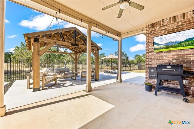 339 Allemania Drive, New Braunfels, TX 78132