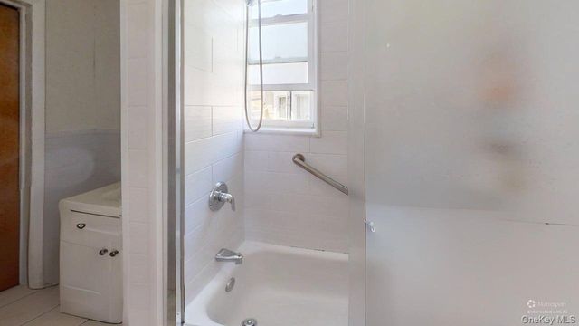 38 N 10th Avenue, Mount Vernon, NY 10550