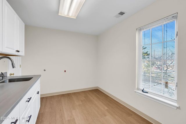 1 Bethany Road 22, 24, Hazlet, NJ 07730