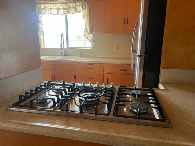 11597 S Academy Avenue, Selma, CA 93662
