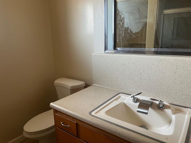11597 S Academy Avenue, Selma, CA 93662