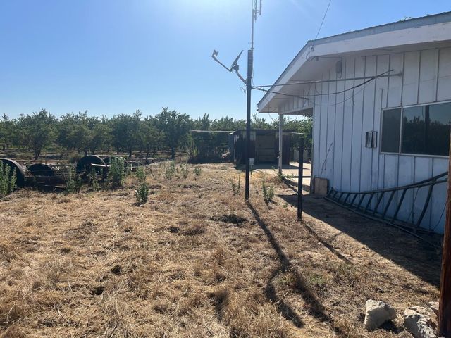 11597 S Academy Avenue, Selma, CA 93662