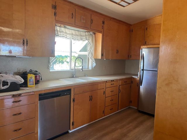 11597 S Academy Avenue, Selma, CA 93662