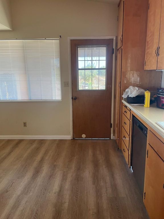 Image 12 of property listing at 11597 S Academy Avenue, Selma, CA 93662