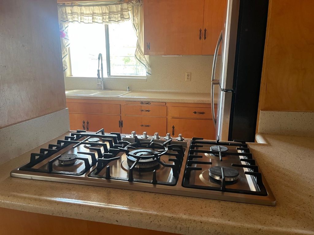 Image 13 of property listing at 11597 S Academy Avenue, Selma, CA 93662
