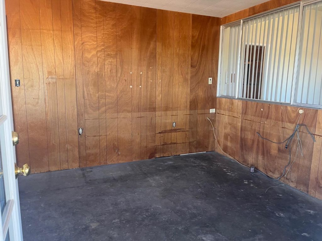 Image 26 of property listing at 11597 S Academy Avenue, Selma, CA 93662