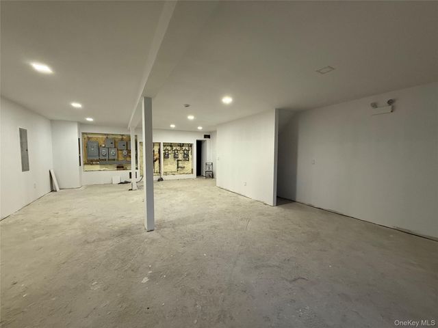12-11 Jackson Avenue, Long Island City, NY 11101