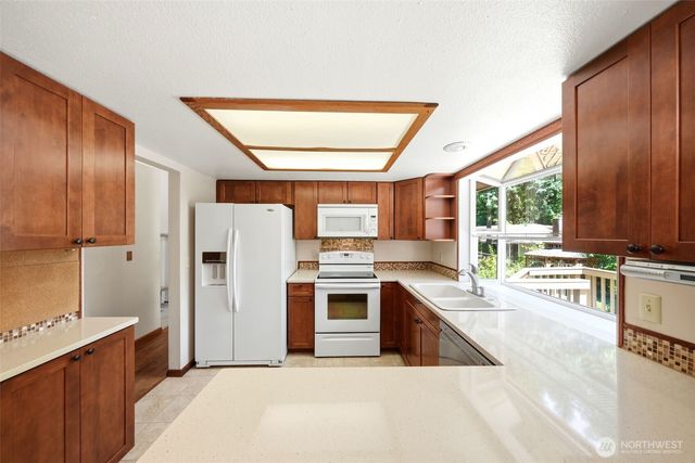 5625 138th Street NW, Gig Harbor, WA 98332
