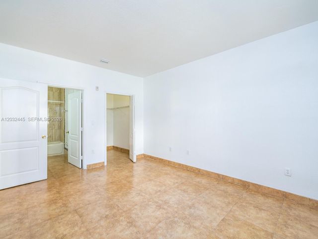 1663 SE 27th Dr 108, Homestead, FL 33035