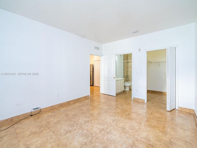 1663 SE 27th Dr 108, Homestead, FL 33035