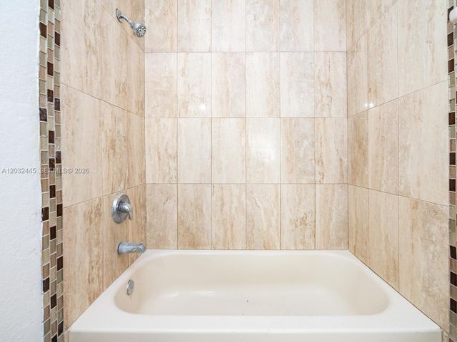 1663 SE 27th Dr 108, Homestead, FL 33035