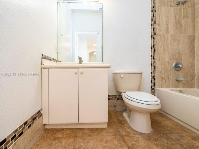 1663 SE 27th Dr 108, Homestead, FL 33035