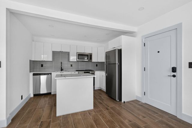 2032 N Dixie Highway 5, West Palm Beach, FL 33407