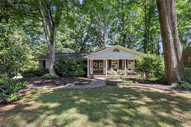 2860 Saint Claire Road, Winston-salem, NC 27106