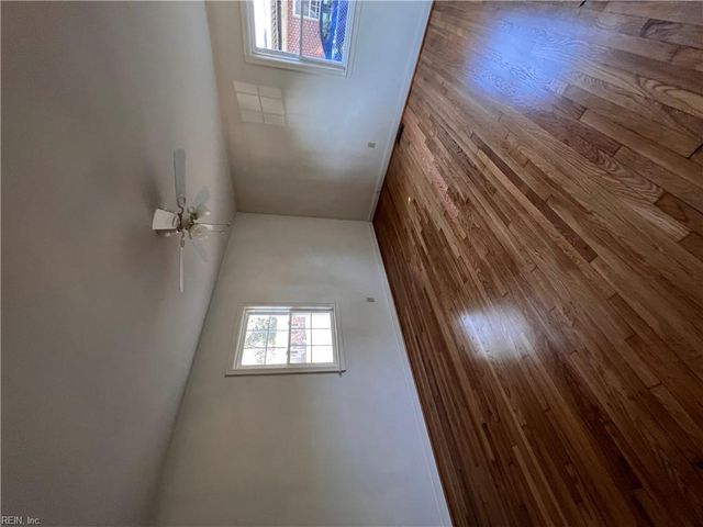 5704 Brookmere LN, Portsmouth, VA 23703