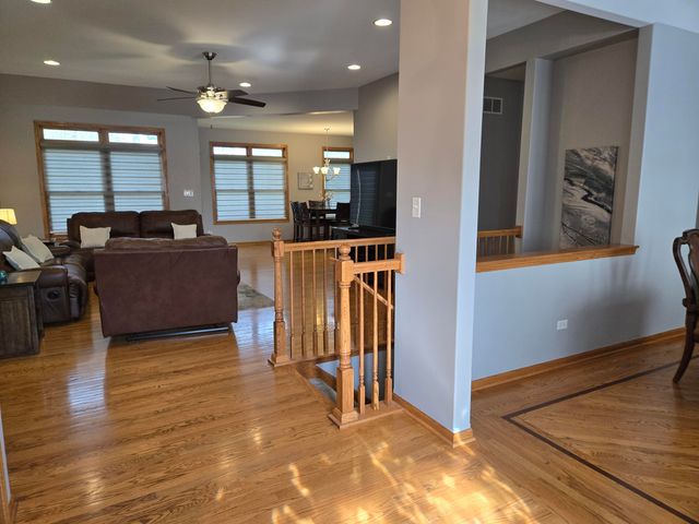 12176 W 106th Lane, St. John, IN 46373