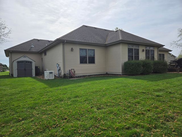 12176 W 106th Lane, St. John, IN 46373