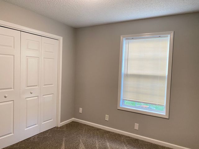 421 Alma Ln Apt B, Clarksville, TN 37043