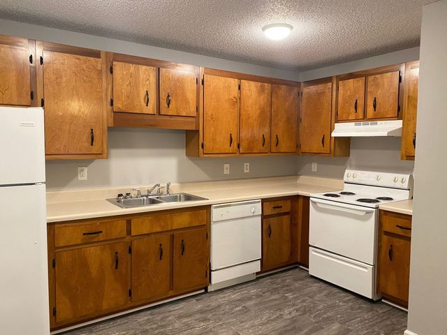 421 Alma Ln Apt B, Clarksville, TN 37043