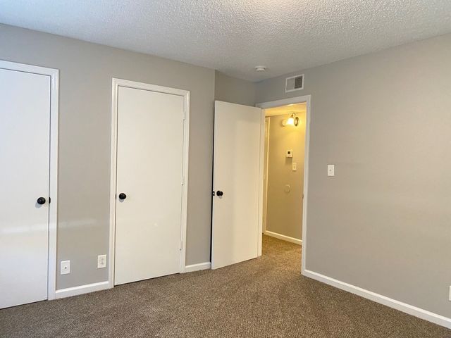 421 Alma Ln Apt B, Clarksville, TN 37043