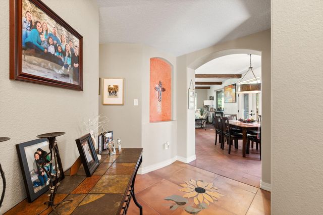 3916 ROCK DOVE Trail NW, Albuquerque, NM 87120