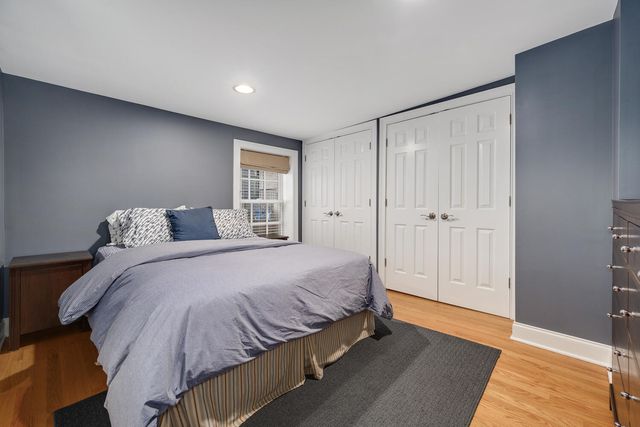 1938 N Hudson Avenue, Chicago, IL 60614