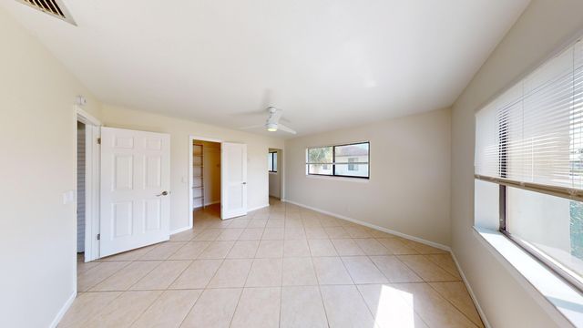 609 White Water Drive, West Palm Beach, FL 33413