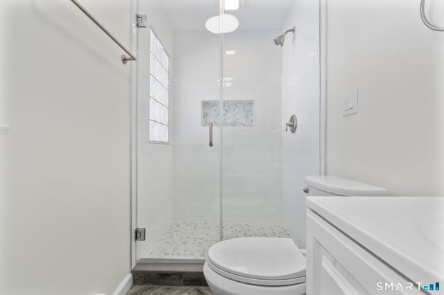 122 Lakeside Drive, Ridgefield, CT 06877